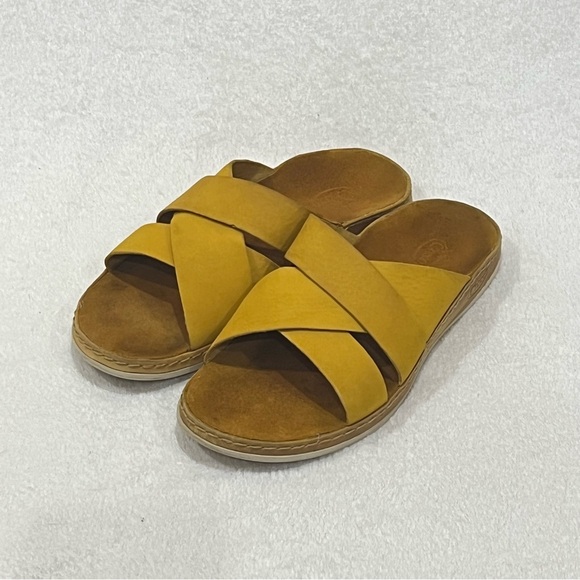 Chaco Ochre Yellow Wayfarer Slide Leather Sandals Size 8 - Picture 5 of 12